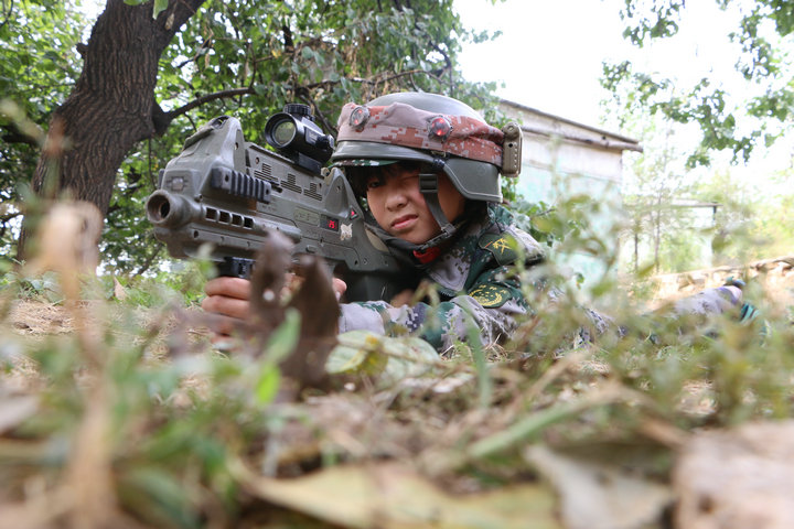 強(qiáng)強(qiáng)日記系列|中合育才軍事夏令營(yíng)第26天：刺激的實(shí)彈射擊