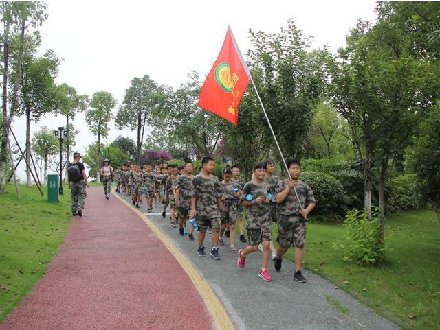 夏令營(yíng)大概多少錢(qián)，想了解影響價(jià)格的因素